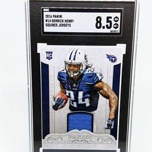 2016 PANINI #14 DERRICK HENRY SGC 8.5